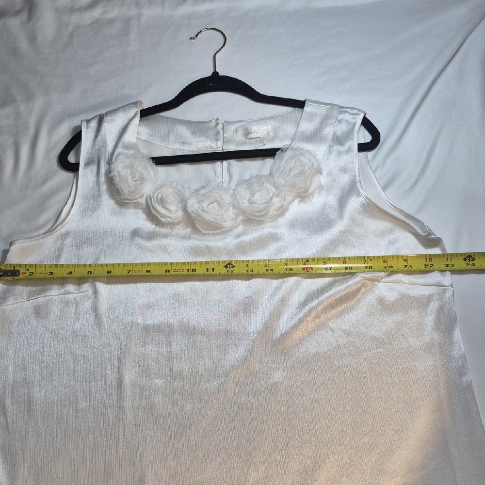 Dressbarn Women Plus 1X White Tank Top with Floral Accents - Picture 7 of 12